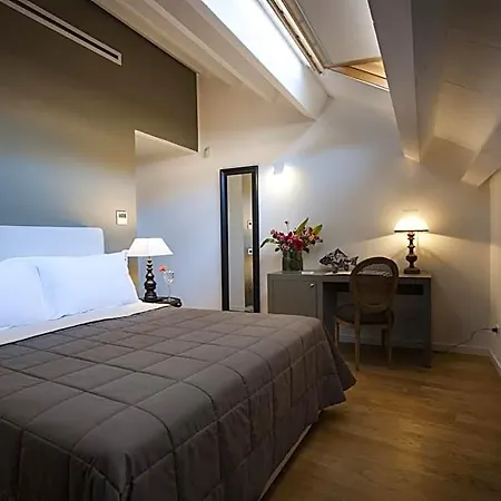 Bb 22 Palace 4* Παλέρμο